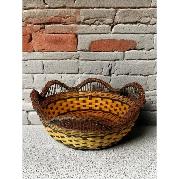 Handwoven Wicker Basket With Braided Scalloped Rim - Multicolor - Picture 6 of 9